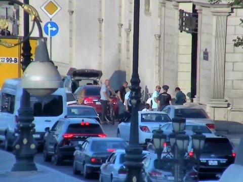 Prospektdə qəza oldu, tıxac yarandı