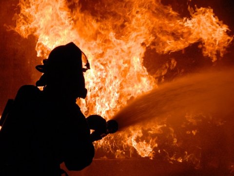 Ağsudakı yanğın söndürüldü