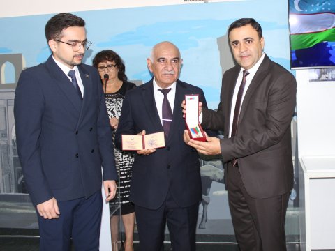 Komitənin adından özbək ictimai xadimlərinə təşəkkürnamələr verilib - FOTO