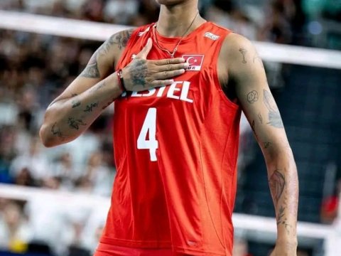 Ada dövlətindən Türkiyəyə gələn, Ərdoğandan pasport alan, adını dəyişən VARQAS