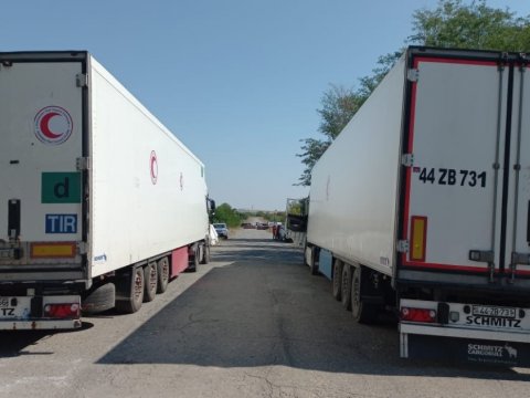 Ərzaq yükü 8 gündür Ağdam-Xankəndi yolunda gözləyir