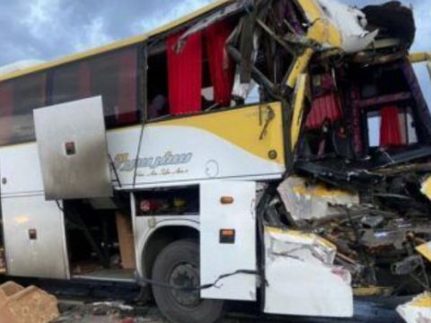 İraqda zəvvarları daşıyan avtobuslar toqquşdu - 10 nəfər öldü