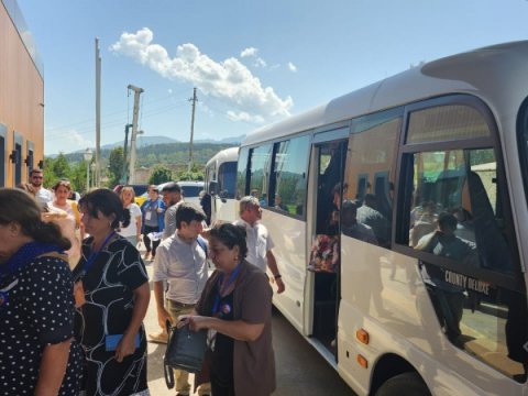 İtkin düşmüş şəxslərin ailə üzvləri Şuşaya səfər edib