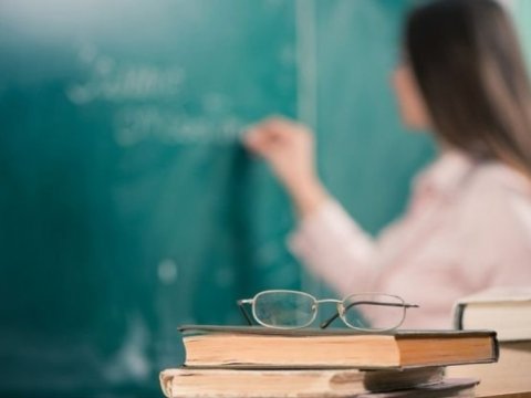 Ümumtəhsil müəssisələrində çalışan müəllimlərin sayı AÇIQLANDI