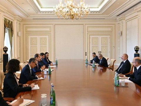 Prezident Avropa Yenidənqurma və İnkişaf Bankının nümayəndə heyətini qəbul edib