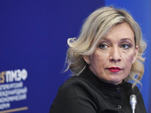 Zaxarova Moskva-İrəvan arasına 