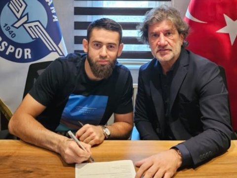Millimizin qapıçısı Türkiyə klubu ilə müqavilə bağladı