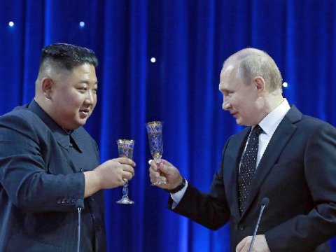Putinin Şimali Koreya lideri ilə görüş tarixi - Kim artıq yola düşüb...