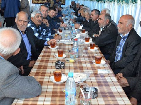 Ağsaqallar kənddə ehsan verməyi qadağan etdilər - Deputat alqışladı