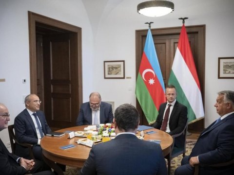 Nazir Viktor Orbanla əməkdaşlıqdan danışdı