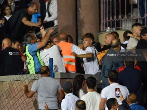 İrəvanda futbol matçı insidenti - 3 nəfər saxlanıldı (FOTOLAR)