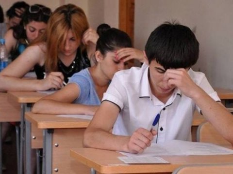 Kolleclərə qəbul olunmuş abituriyentlərin də siyahısı açıqlandı