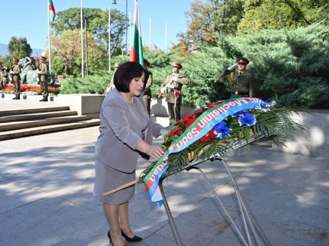 Spiker Sofiyada “Naməlum əsgər” abidəsində - FOTOLAR