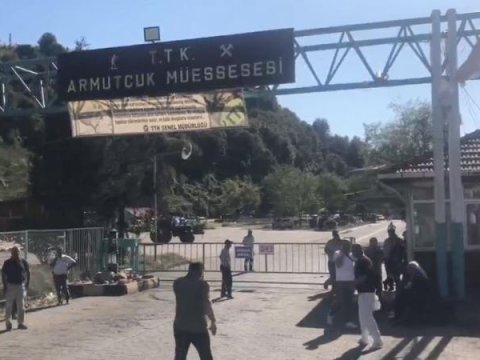 Türkiyədə 280 nəfərin olduğu mədən çökdü