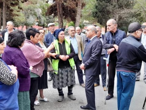 Azay Quliyev seçicilərilə görüşdü - FOTO