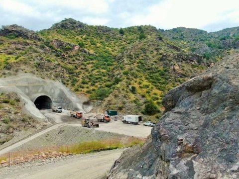 Xudafərin-Qubadlı-Laçın yolunun tikintisi sürətləndirilib