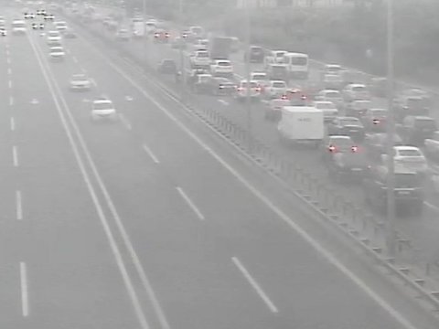 Aeroport yolunda qəza TIXAC yaratdı