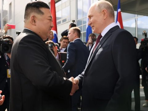 Putin Şimali Koreyaya gedəcək 