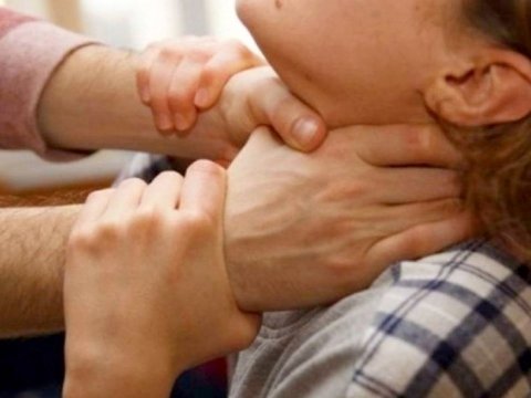 Arvadını boğub öldürən kişi təslim oldu