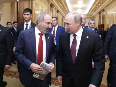 Putin Paşinyanın zənginə CAVAB VERMƏYİB