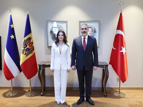 Fidan Qaqauziyanın lideri ilə görüşdü - FOTO