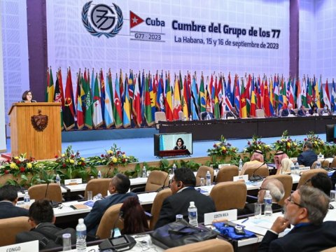 Spiker G77+Çin Sammitində çıxış etdi