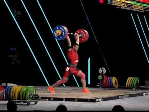 Atletimiz dünya çempionatında 3 bürünc medal qazandı