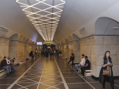 Metroda Üzeyir Hacıbəyovun əsərləri səsləndirilir