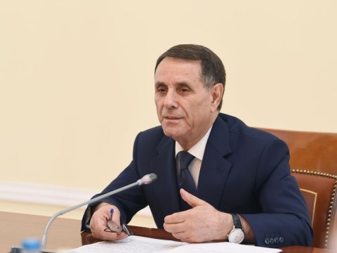 Novruz Məmmədov nazirlərdən pul alan məmuru işdən çıxardıb - VİDEOMÜSAHİBƏ