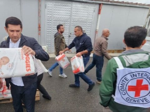 Xankəndidə həyəcan - “Qızıl Xaç”ın maşınlarından Türkiyə malları çıxdı - Ermənilər TƏŞVİŞDƏ