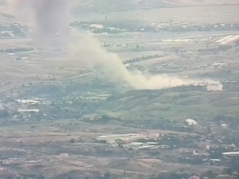 Ermənistana məxsus yanacaq anbarı vuruldu - VİDEO