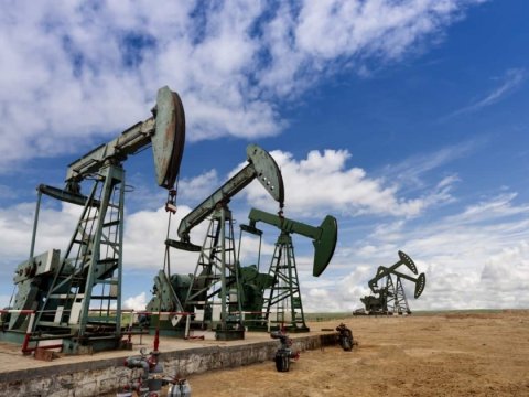 Azərbaycan nefti 102 dolları ÖTDÜ