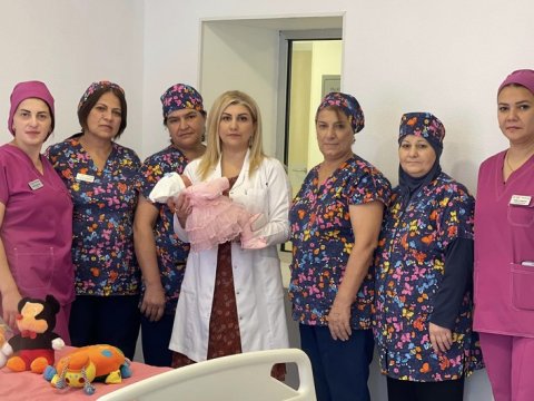 Salyanda küçədə körpə tapıldı - Son durumu