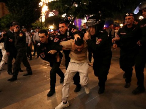 İrəvanda yeni mitinqlər olacaq - 46 nəfər tutulub