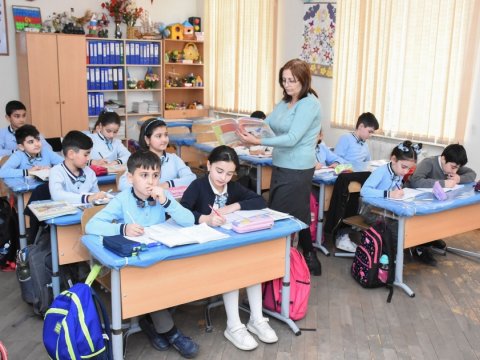 Azərbaycanda şagirdlər və tələbələr hansı dillərdə təhsil alırlar... - ÖZƏL