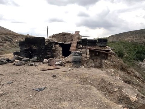 Ermənilərin Canyataq kəndində tərk edilmiş döyüş mövqeləri - VİDEO