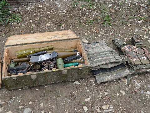 Qarakənddə tərk edilmiş döyüş mövqeləri - VİDEO