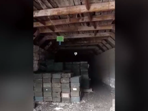Hərbçilərimiz Kəlbəcərdə daha bir silah anbarı aşkarladılar - VİDEO