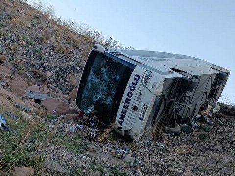 Türkiyədə sərnişin avtobusu aşdı - Ölən və yaralananlar var