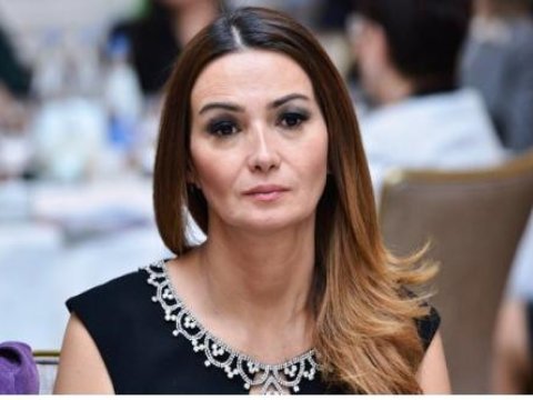 Qənirə Paşayeva reanimasiyadadır - Baş həkim