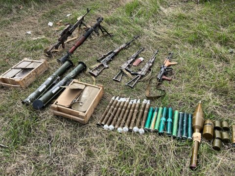 Ağdamda ermənilərin döyüş texnikası və silah-sursatı müsadirə edildi - FOTOLAR