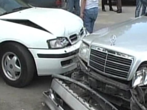 Bakıda zəncirvari qəza - Xəsarət alan var