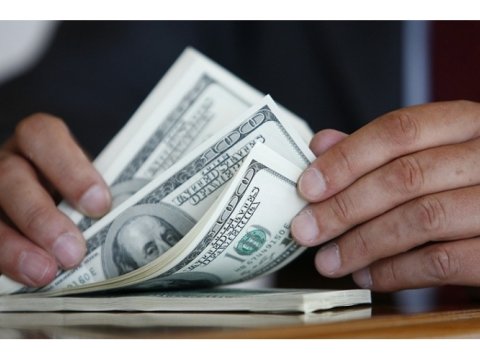 Hərracda banklara 61 milyon dollar SATILIB