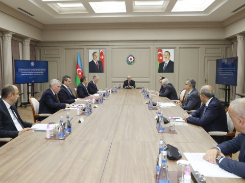 Əli Əsədov Söyüdlü ilə bağlı iclas keçirdi - Tapşırıqlar verdi