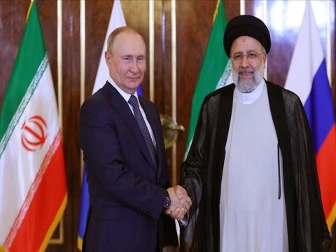 Putin İran prezidenti ilə Qarabağı müzakirə etdi