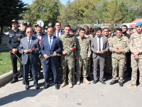 Goranboyda Şəhidlər Xatirə-Abidə Kompleksi ziyarət olunub