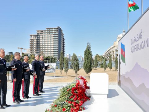Miqrasiya Xidmətinin rəhbərliyi və əməkdaşları Zəfər parkında - FOTO