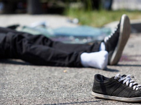 23 yaşlı gənci maşın vurub, xəstəxanalıq etdi