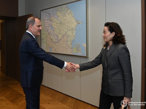 Ceyhun Bayramov ABŞ dövlət katibinin köməkçisi ilə görüşdü