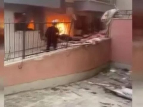 Ankarada yaşayış binasında partlayış - Ölən və yaralananlar var